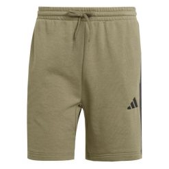 Szorty adidas Essentials 3-Stripes. Zielone krótkie spodenki sportowe męskie Adidas, uniwersalny, bez wzorów, z bawełny, do biegania. Za 167.25 zł.