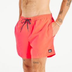 Spodenki surfingowe męskie Quiksilver Volley krótkie. Brązowe kąpielówki męskie Quiksilver, m, bez wzorów, z poliesteru, krótkie. W wyprzedaży za 99.99 zł.