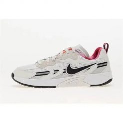Buty do chodzenia damskie Nike Jam x Futura Olympic. Białe obuwie sportowe damskie Nike, bez wzorów, z gumy, na fitness i siłownię. Za 398.00 zł.