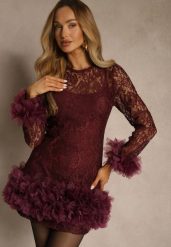 Bordowa Dopasowana Koronkowa Sukienka Koktajlowa z Tiulowymi Aplikacjami Kretalia. Czerwone sukienki damskie Renee, na imprezę, m, z aplikacjami, z koronki, wizytowe, bez kołnierzyka, bez ramiączek, dopasowane. Za 249.99 zł.