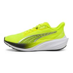 Buty do biegania PUMA Darter Pro. Żółte buty sportowe męskie Puma, bez zapięcia, do biegania. Za 289.99 zł.