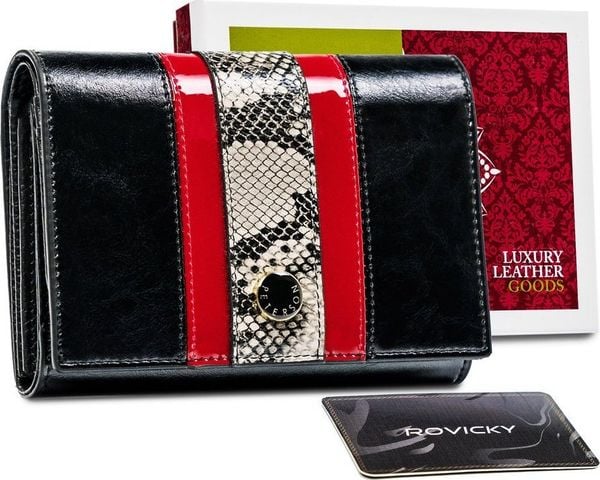 Peterson Elegancki portfel damski ze wzorem wężowej skóry RFID Peterson NoSize. Portfele damskie Peterson, bez wzorów, ze skóry. Za 227.25 zł.