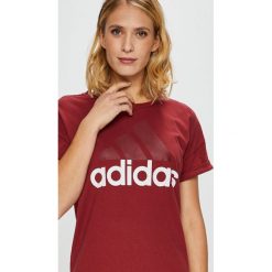 Adidas Performance - Top. Brązowe topy damskie adidas Performance, z nadrukiem, z bawełny, z okrągłym kołnierzem, z krótkim rękawem. W wyprzedaży za 79.90 zł.