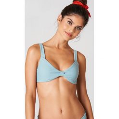 J&K Swim X NA-KD Góra bikini z marszczeniem - Green,Blue. Bikini damskie marki J&K Swim X NA-KD. W wyprzedaży za 40.47 zł.