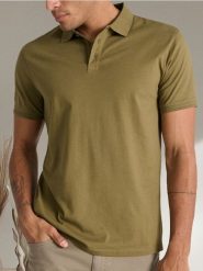 Koszulka polo - khaki. Brązowe koszulki polo męskie Sinsay, l, bez wzorów, bez ramiączek. Za 19.99 zł.