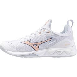 Damskie buty halowe Mizuno Wave Luminous. Białe obuwie sportowe damskie Mizuno, bez wzorów, do siatkówki, mizuno wave. Za 339.99 zł.
