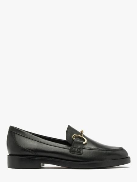 Czarne mokasyny ze złotą ozdobą. Czarne mokasyny damskie Ryłko, ze skóry. W wyprzedaży za 329.99 zł.