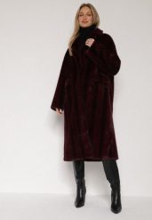 Bordowy Płaszcz Futerko o Kroju Oversize z Kieszeniami z Klapami Namys. Czerwone płaszcze damskie Born2be, l, bez wzorów, z futra, bez kaptura. Za 289.99 zł.