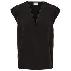 Vero Moda Damska bluzka Elsa S / L Lace Top Ga Black (rozmiar S). Czarne bluzki damskie Vero Moda, l, bez wzorów, bez kołnierzyka, bez ramiączek. W wyprzedaży za 72.00 zł.