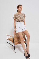 Bluzka z drobnym kwiatowym printem karmelowa. Bluzki damskie MOODO, xl, bez wzorów, z bawełny, bez kołnierzyka, bez ramiączek. W wyprzedaży za 22.49 zł.