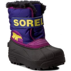Śniegowce SOREL - Childrens Snow Commander NC1877 Grape Juice/Bright Plum 484. Buty zimowe dziewczęce marki Sorel. W wyprzedaży za 189.00 zł.