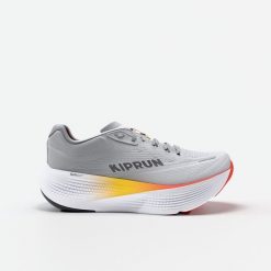 Buty do biegania męskie Kiprun Kipride Max. Brązowe buty sportowe męskie KIPRUN, bez zapięcia, do biegania. Za 599.99 zł.