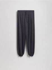 Spodnie jogger z modalem - ciemnoszary. Szare spodnie materiałowe damskie Reserved, l, bez wzorów, z dzianiny. W wyprzedaży za 79.99 zł.