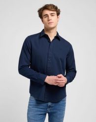 MESKA KOSZULA LEE PATCH SHIRT RIVET NAVY 112370547. Niebieskie koszule męskie Lee, s, bez wzorów, bez kołnierzyka, bez ramiączek. Za 169.99 zł.