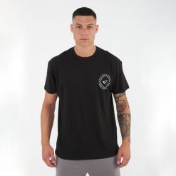 Koszulka męska TRAVELER czarna z bawełny. Czarne koszulki sportowe męskie Legea, l, bez wzorów, z bawełny, bez kołnierzyka, bez ramiączek, na fitness i siłownię. Za 52.00 zł.