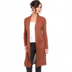 Kardigan "Liliane" w kolorze karmelowym. Brązowe kardigany damskie Cosy Winter, prążkowane. W wyprzedaży za 159.95 zł.