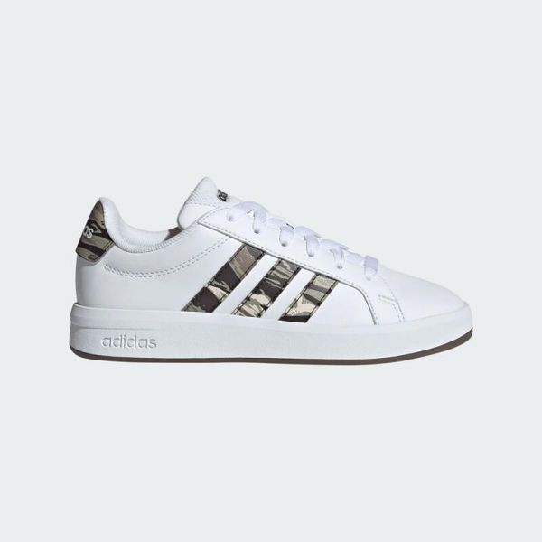 Adidas Junior KI5695 Biały - Tenisówki lifestyle. Białe trampki i tenisówki damskie Adidas, bez wzorów, z materiału, klasyczne, bez zapięcia. Za 160.99 zł.