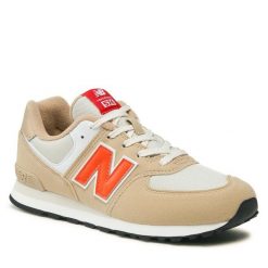 Sneakersy New Balance. Brązowe półbuty dziewczęce New Balance, bez wzorów, bez zapięcia. Za 219.99 zł.