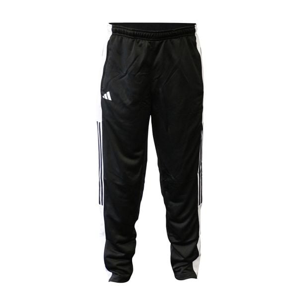 Spodnie dresowe adidas. Białe krótkie spodenki sportowe męskie Adidas, l, bez wzorów, z dresówki. Za 266.00 zł.