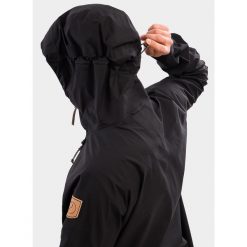 Kurtka przeciwdeszczowa męska Fjallraven Keb Eco-Shell Jacket. Czarne kurtki męskie Fjällräven, m, bez wzorów, sportowe, bez kaptura. Za 2,344.40 zł.