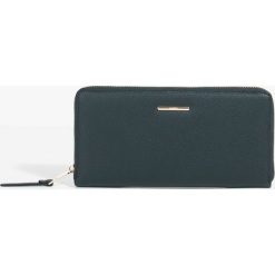 Parfois - Portfel. Szare portfele damskie Parfois, z materiału. W wyprzedaży za 39.90 zł.