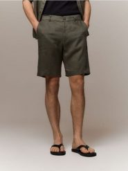 Lniane szorty regular fit - zielony. Zielone szorty męskie Reserved, l, bez wzorów. Za 169.99 zł.