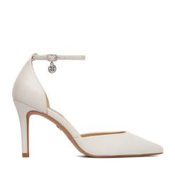 Szpilki Nine West. Białe szpilki damskie Nine West, bez wzorów, bez obcasa, bez zapięcia. Za 229.99 zł.