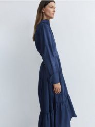Sukienka maxi z paskiem - granatowy. Niebieskie sukienki damskie Reserved, l, bez wzorów, z tkaniny, bez kołnierzyka, bez ramiączek, maxi, rozkloszowane. W wyprzedaży za 159.99 zł.