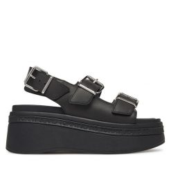 Sandały Tommy Jeans. Czarne sandały damskie Tommy Jeans, bez wzorów, z jeansu, bez obcasa, na koturnie, bez zapięcia. Za 259.99 zł.