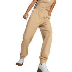 Spodnie Puma Ess Embroidery High-waist Pants Tr Cl D, Kobiety. Brązowe spodnie materiałowe damskie Puma, l, bez wzorów, z bawełny, z podwyższonym stanem. Za 290.00 zł.