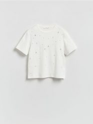 T-shirt z imitacją pereł - biały. Białe t-shirty damskie Reserved, l, bez wzorów, z bawełny, bez kołnierzyka. Za 79.99 zł.