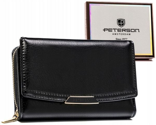 Portfel damski Peterson PTN 001-F czarny. Czarne portfele damskie Peterson, bez wzorów, ze skóry ekologicznej. Za 54.00 zł.