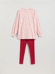 Piżama ze świątecznym nadrukiem - fioletowy. Fioletowe piżamy damskie Reserved, l, bez wzorów, z bawełny, bez ramiączek. Za 139.99 zł.