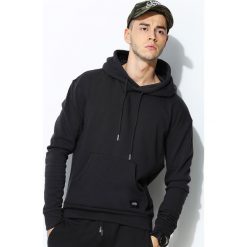 Grafitowa Bluza Hyped. Bluzy męskie marki Born2be. Za 94.99 zł.