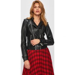 Guess Jeans - Kurtka skórzana. Czarne kurtki damskie Guess Jeans, l, z aplikacjami, z elastanu, krótkie, bez kaptura. Za 1,349.00 zł.