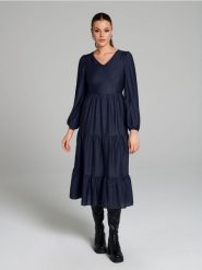 Sukienka midi z efektem stopniowania - mid blue. Niebieskie sukienki damskie Sinsay, l, bez wzorów, bez kołnierzyka, bez ramiączek, midi. W wyprzedaży za 37.99 zł.