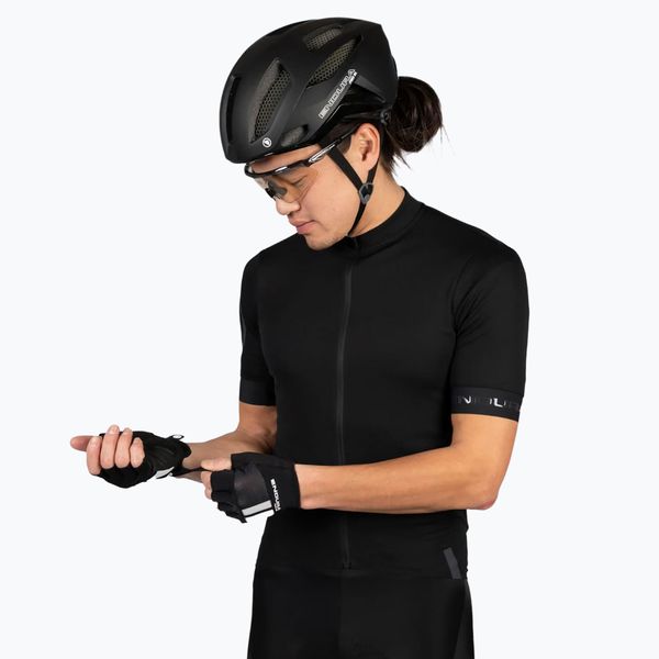 Koszulka rowerowa męska Endura FS260 SS Std. Czarne buty sportowe męskie ENDURA, l, bez wzorów, z materiału, bez kołnierzyka, bez ramiączek, na fitness i siłownię. Za 339.99 zł.