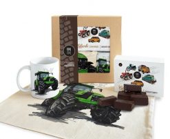 Deutz-Fahr — paczka (Zawartość paczki: koszulka, torba, kubek, słodycze; Rozmiar koszulki / bluzy: 3XL (damska); Kolor koszulki / bluzy: jasnoszary me. Szare bluzy damskie nikiniki, s, bez wzorów, z bawełny, bez kaptura. Za 169.00 zł.
