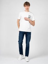 Pepe Jeans T-shirt "Shye" | PM508495 | Shye | Mężczyzna | Biały. Białe t-shirty męskie Pepe Jeans, m, bez wzorów, z bawełny, bez kołnierzyka. W wyprzedaży za 99.00 zł.
