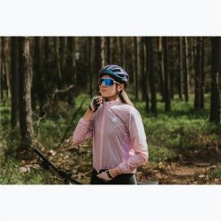 Kurtka rowerowa damska ATTABO Cahayo Jacket Windproof. Czerwone kurtki sportowe damskie ATTABO, m, bez wzorów, bez kaptura, trekkingowe. Za 109.99 zł.