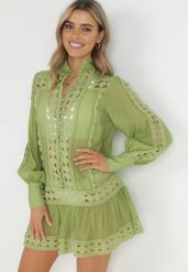 Zielona Pudełkowa Tunika z Koronką i Długim Rękawem Ahrar. Zielone sukienki damskie Born2be, bez wzorów, z koronki, bez kołnierzyka, bez ramiączek. Za 149.99 zł.