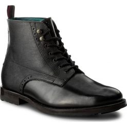 Kozaki TED BAKER - Dhavin 9-16547 Lthr Am Black. Czarne kozaki męskie Ted Baker, z materiału, eleganckie. W wyprzedaży za 609.00 zł.