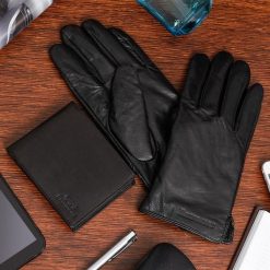 Zestaw męski skórzany portfel poziomy rękawiczki czarne Beltimore T87 : Kolory - czarny, Rozmiar rękawiczek - L/XL. Czarne portfele męskie bez wzorów. Za 99.99 zł.