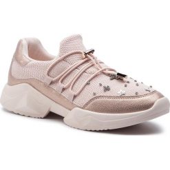 Sneakersy MENBUR - 20342 Even Rose 0038. Czerwone półbuty damskie Menbur, bez wzorów, z materiału, bez obcasa, na płaskiej podeszwie, bez zapięcia. W wyprzedaży za 159.00 zł.