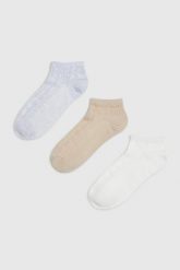 Skarpety 3-pack. Skarpety damskie MOODO, bez wzorów, z bawełny. Za 34.99 zł.