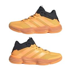 Buty halowe adidas Court Stabil. Brązowe buty sportowe męskie Adidas, bez zapięcia, do koszykówki. Za 522.00 zł.