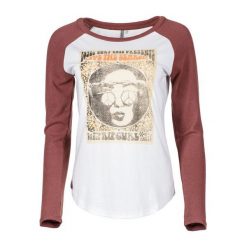 Rip Curl T-Shirt Damski Losthill L Czerwony. Czerwone t-shirty damskie Rip Curl, l, bez wzorów, bez kołnierzyka. W wyprzedaży za 100.00 zł.