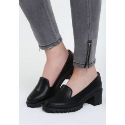 Czarne Półbuty Held Me. Czarne półbuty damskie Born2be, z materiału. Za 59.99 zł.