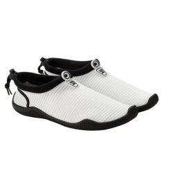 Buty do wody pływania damskie ProWater. Białe obuwie sportowe damskie ProWater, bez wzorów, do pływania. Za 45.00 zł.