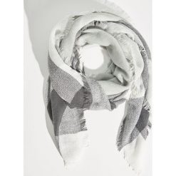 Szalik - Niebieski. Niebieskie szaliki i chusty damskie Sinsay. Za 24.99 zł.